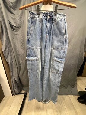 Simple Society Light Blue Cargo Denim Jeans with Elastic Waist size 1